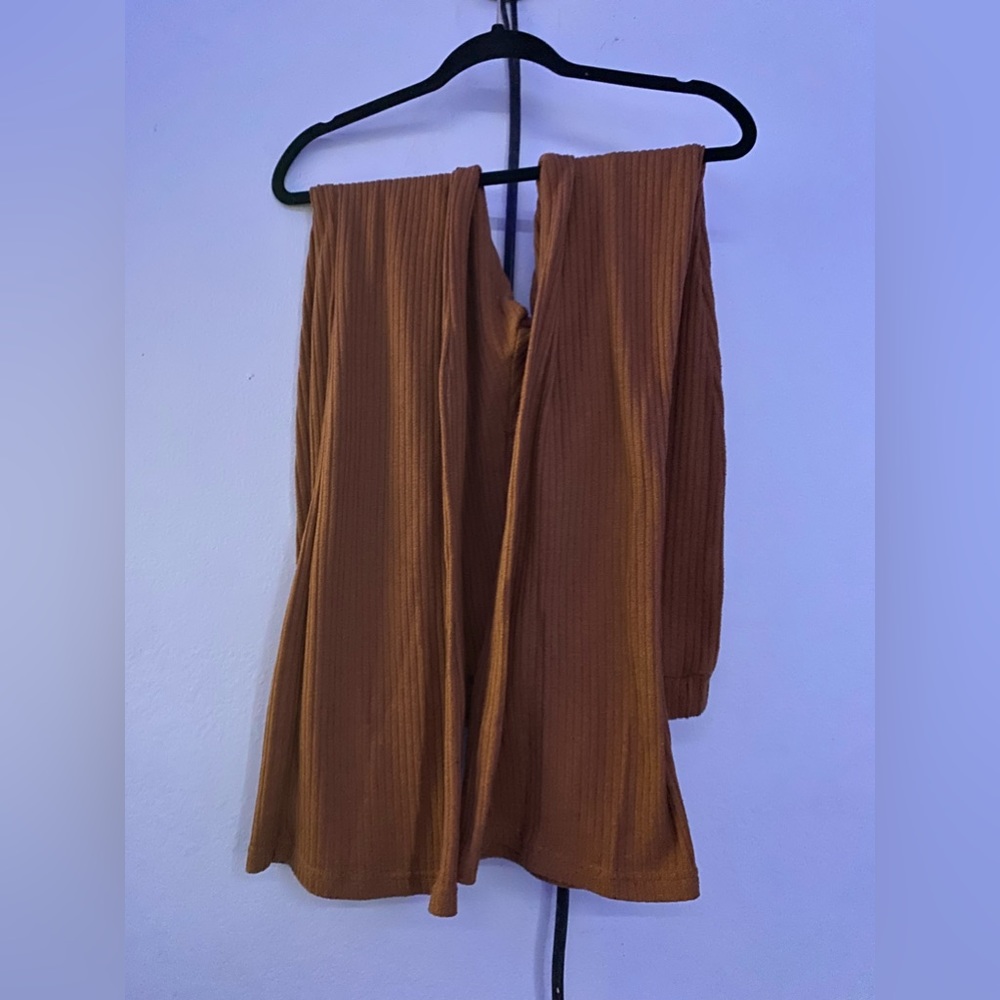 Long flare/bootcut brown pants🤎